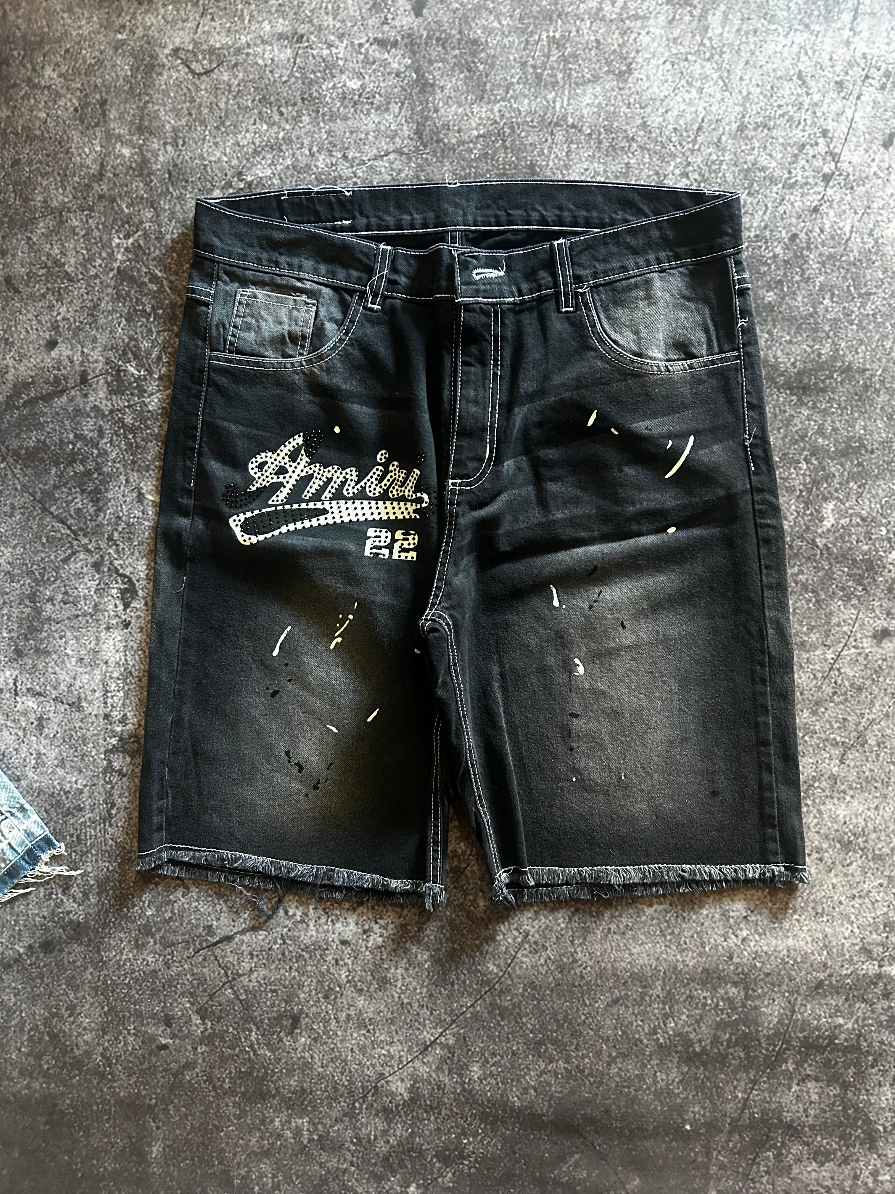 BERMUDA MOM | AMIRI 22
