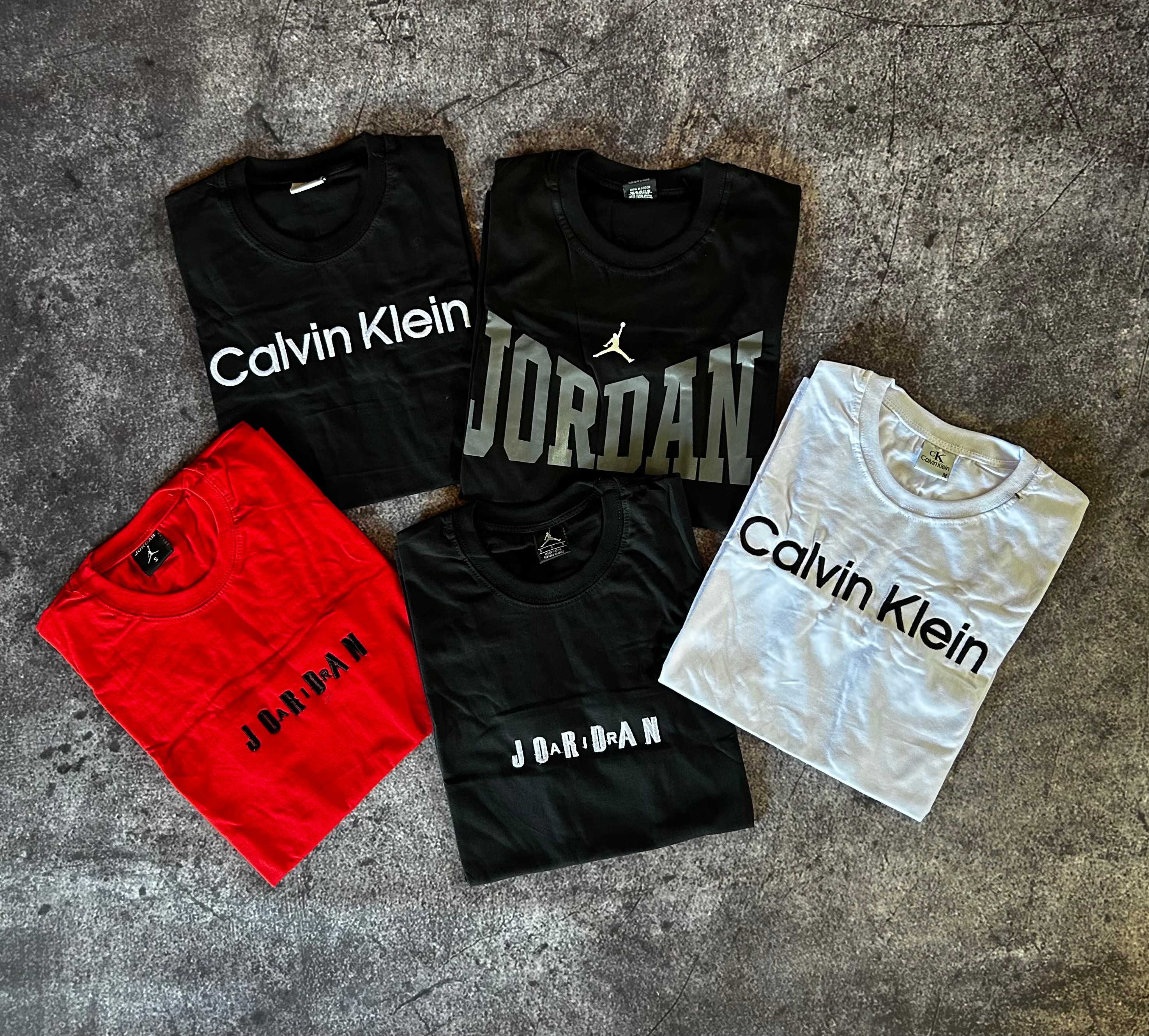 REMERAS | CK Y JORDAN