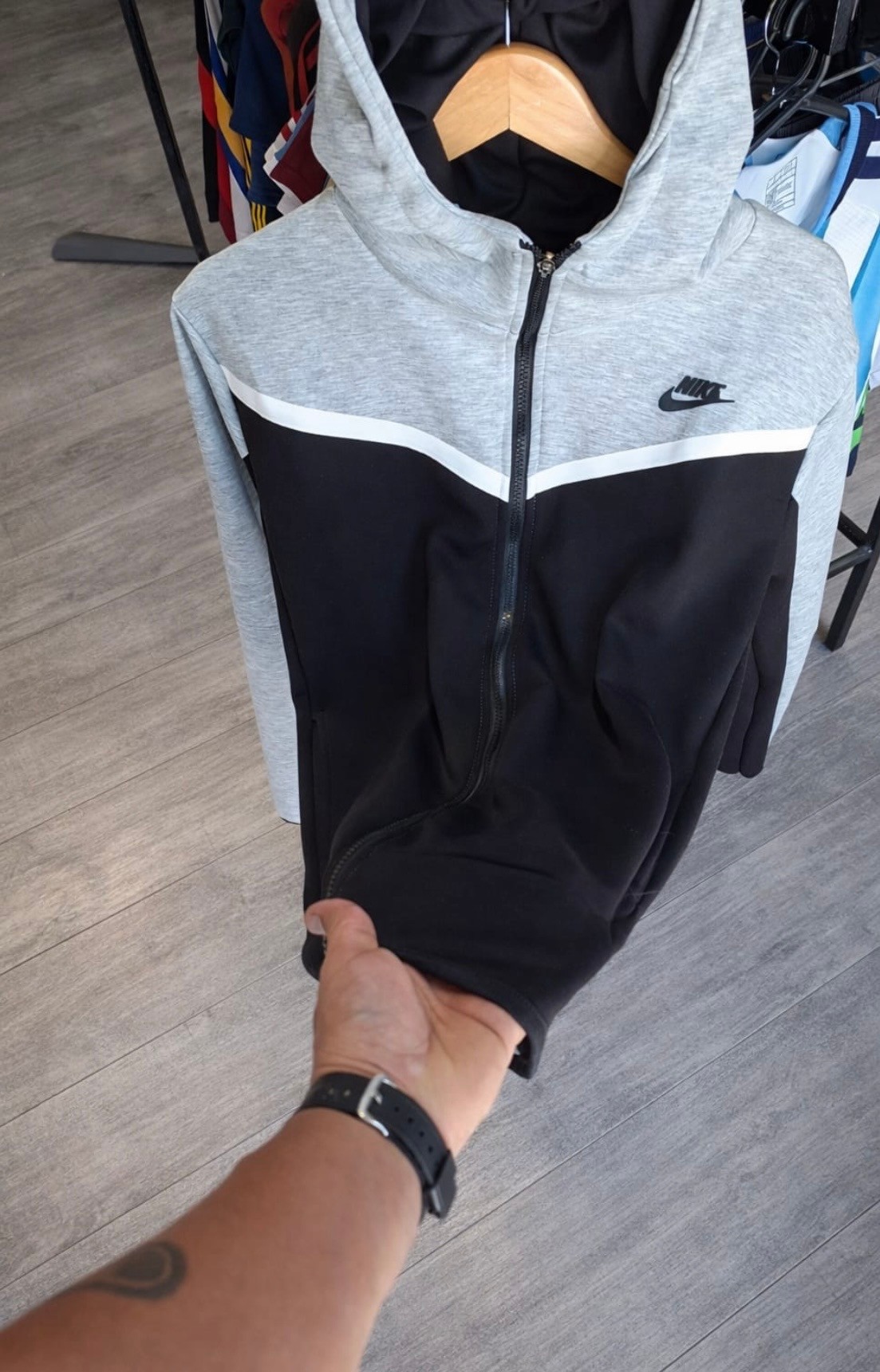 CAMPERA TECH| COMBINADAS