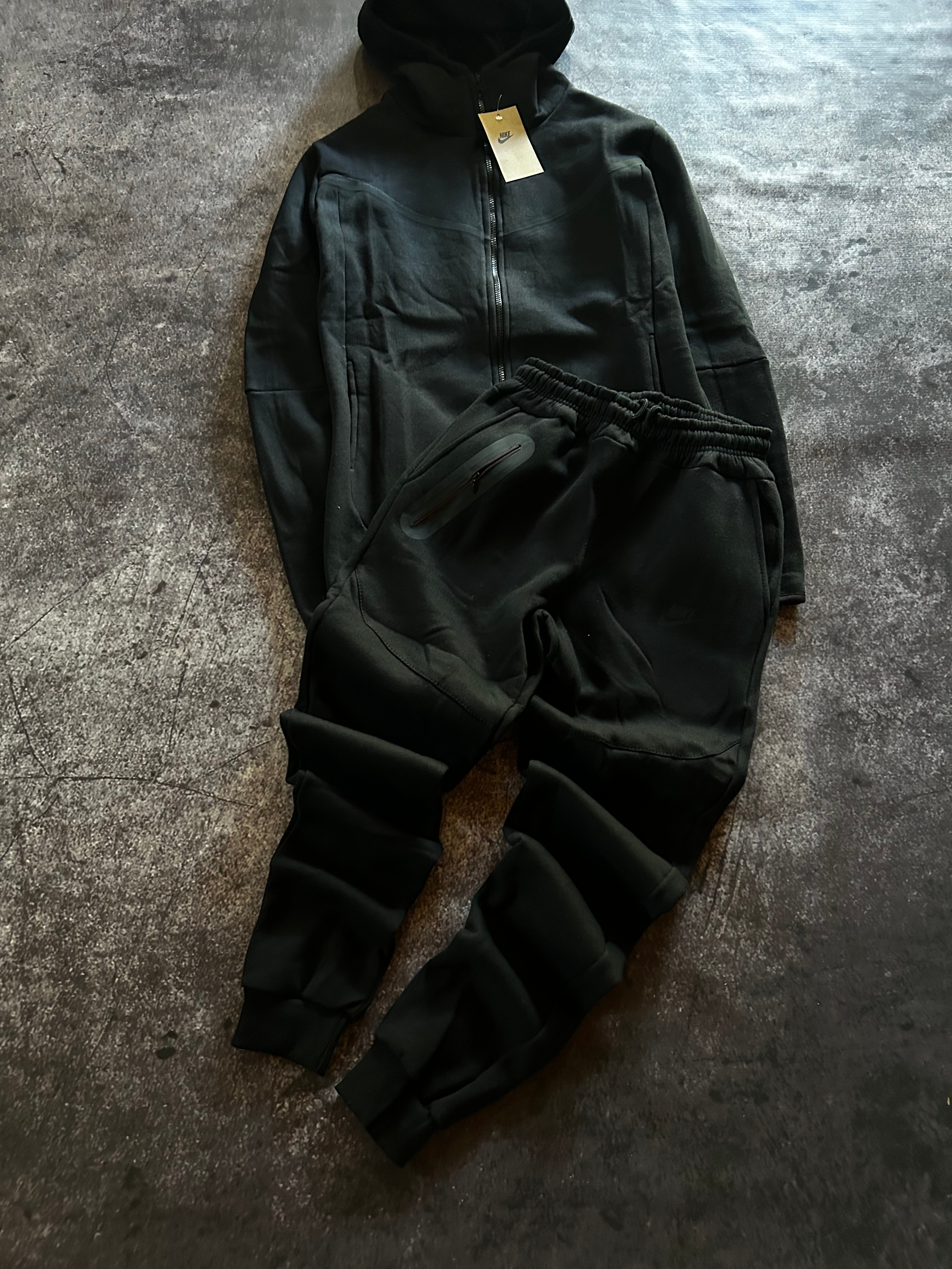 CONJUNTO TECH| FRIZADOS